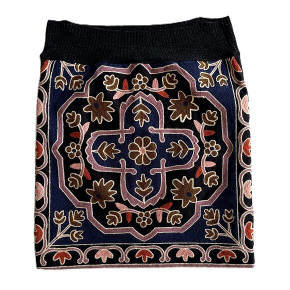 ZARA W&B Collection  mini skirt Tapestry Embroidered Multicolored, Boho  S - Picture 7 of 8
